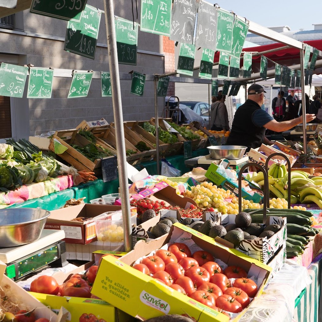 Market From Charentonneau 3